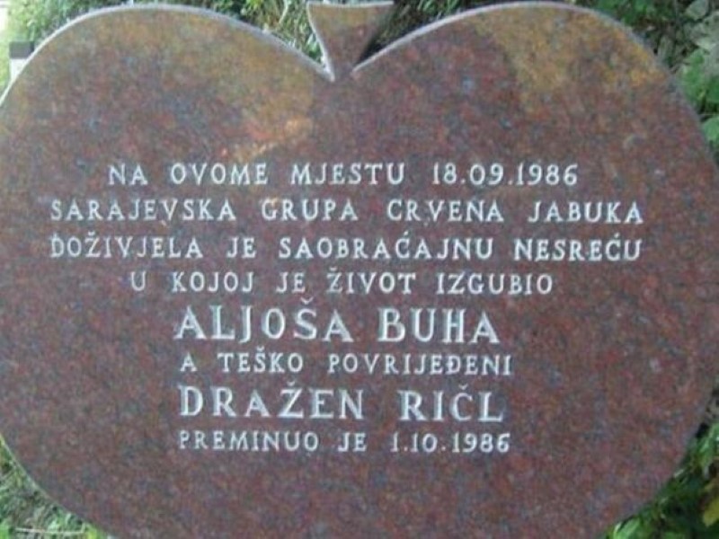 crvena_jabuka_clanovi