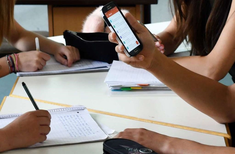 djeca i mobiteli-