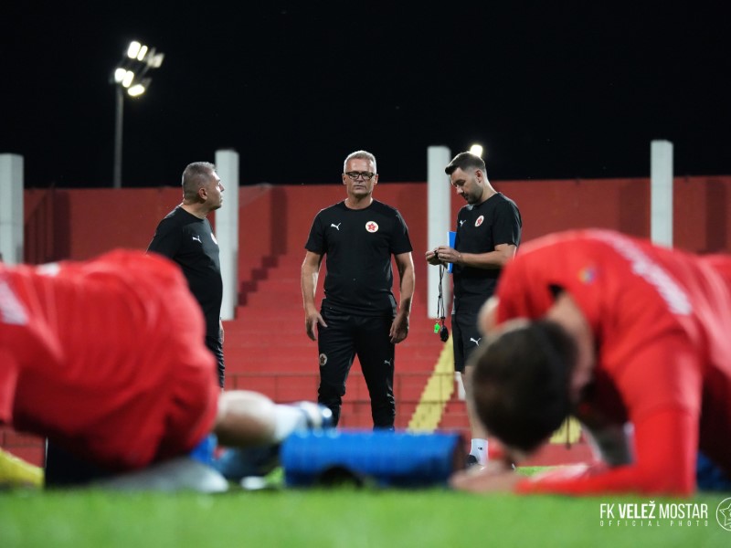 velez_trening_buz