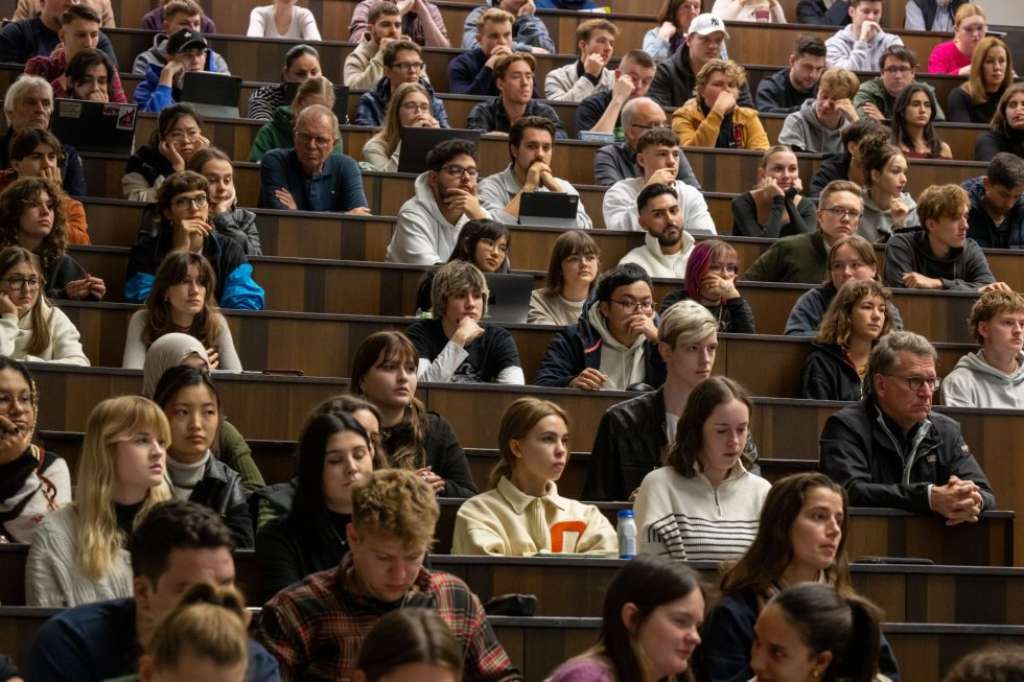 tribina_povodom_medunarodnog_dana_studenata
