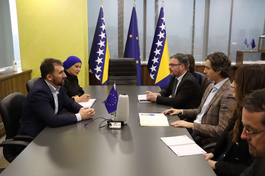 ministri delić i mesec