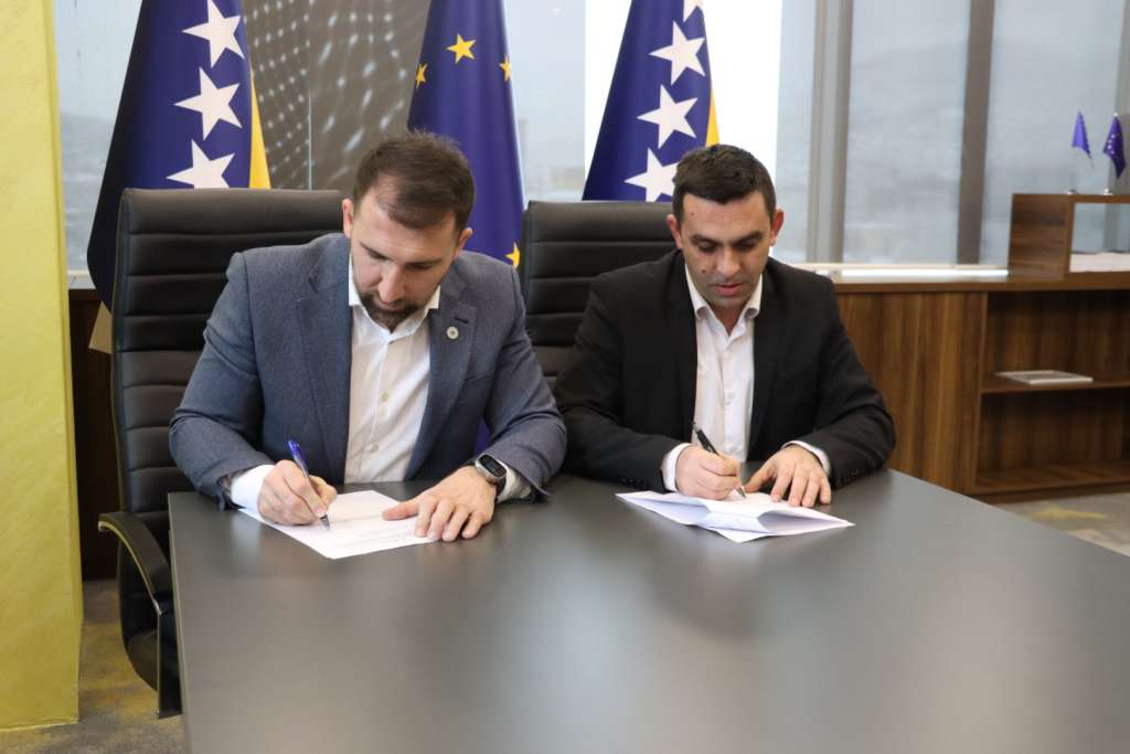 spomenik_zrtvama_ratnog_zločina_silovanja_u_bih