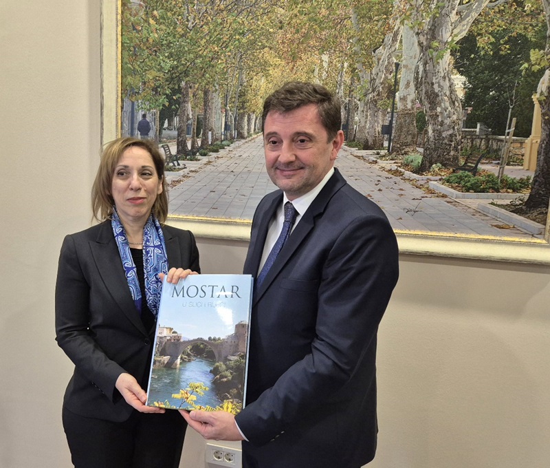 Gradonačelnik Mostara i ambasadorica Grčke