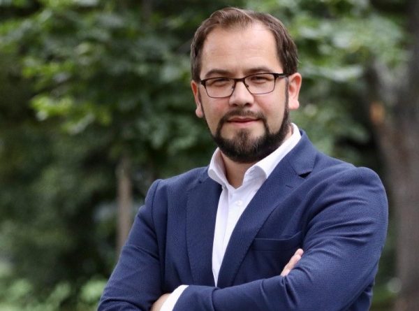 dr hadis bajrić