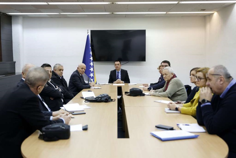 lakić sa predstavnicima 15 javnih i privatnih kompanija