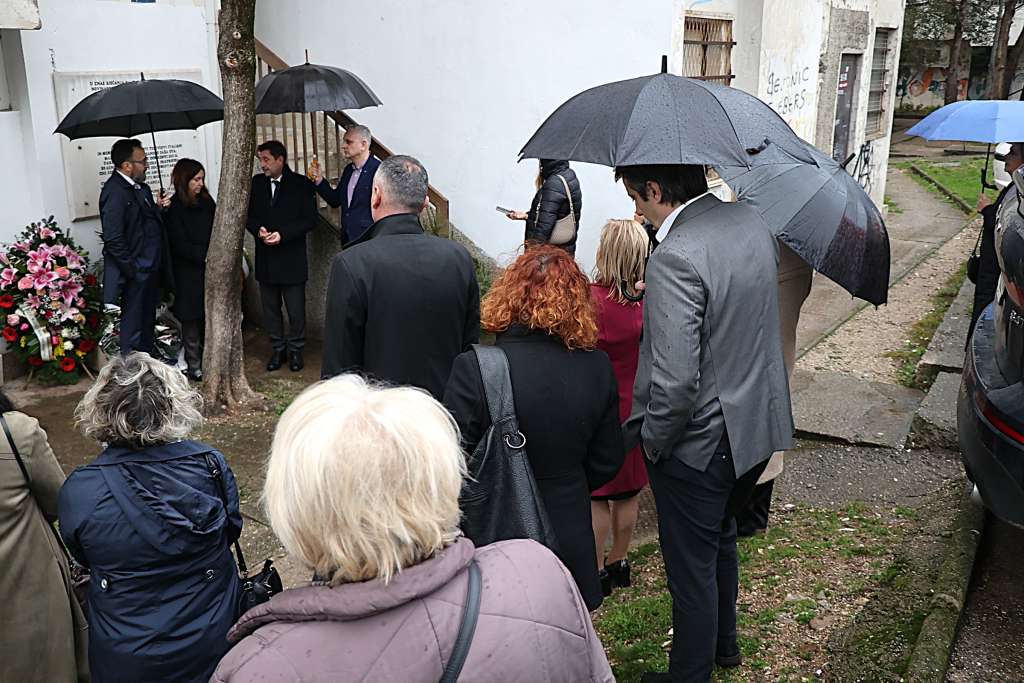 odavanje_počasti_novinarima_mostar