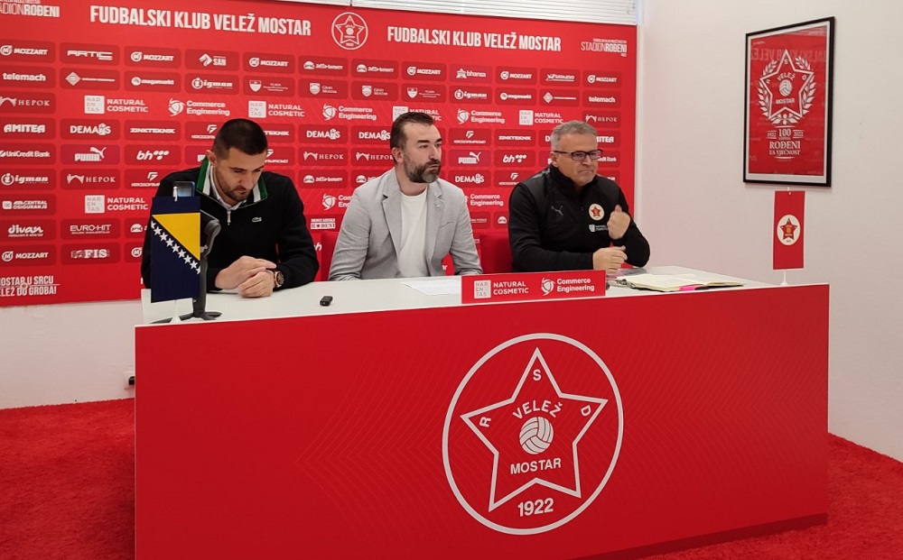 vele_pres_konferencija