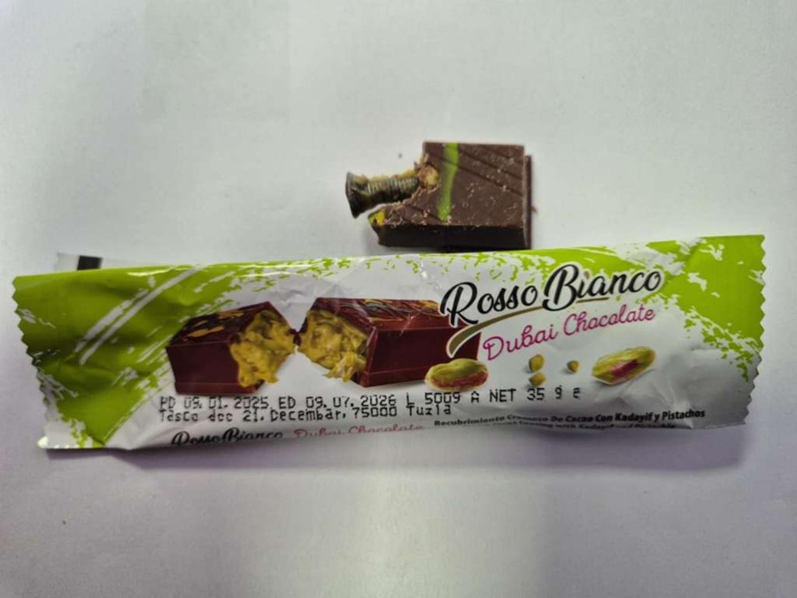 Rosso Bianco Dubai Chocolate