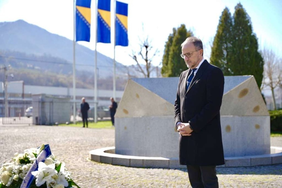 Soreca odao počast žrtvama genocida u Srebrenici-