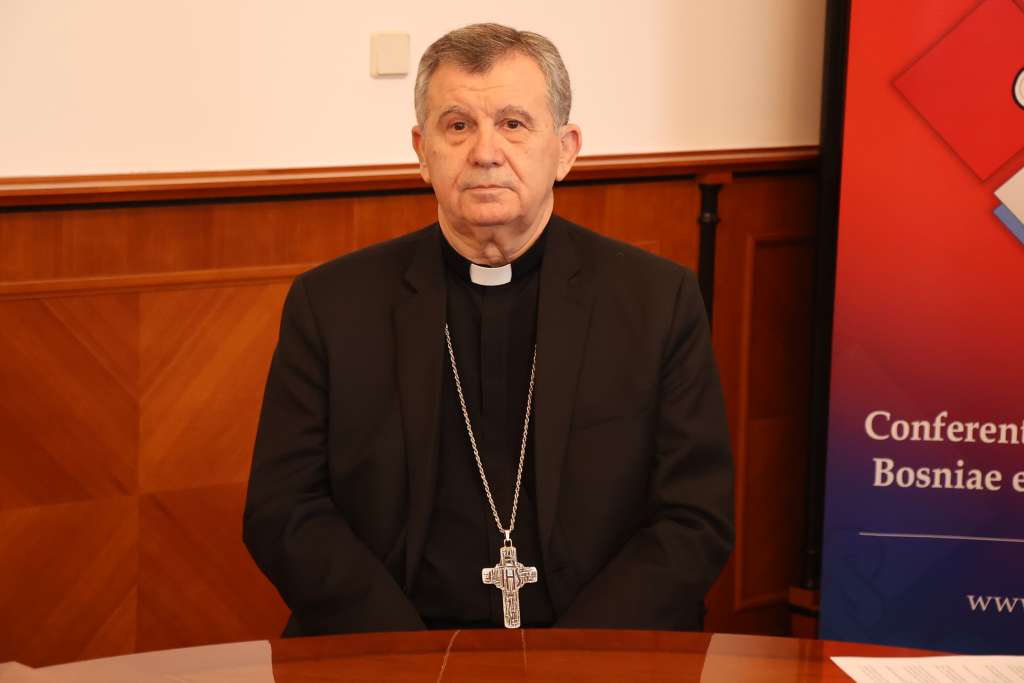 tomovukšić