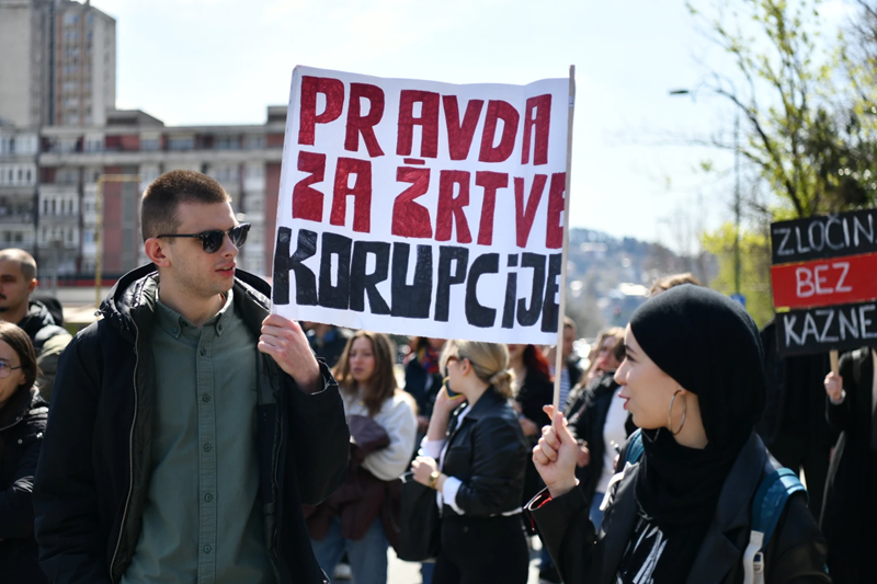 protesti studenata ispred vlade fbih