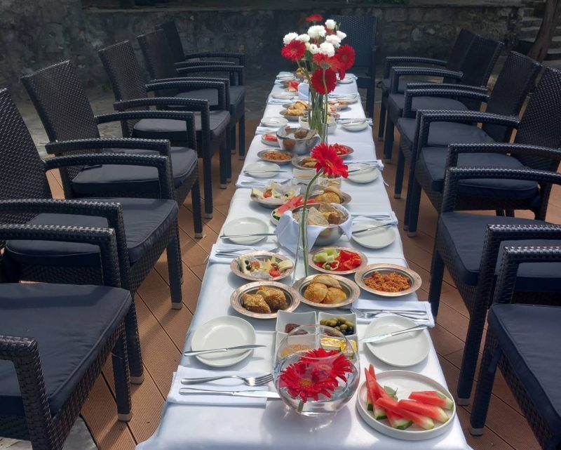 Yunus Emre Enstitüsü – Mostar turski doručak