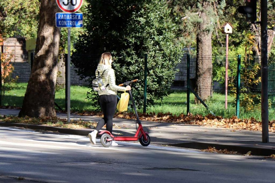 električni romobil