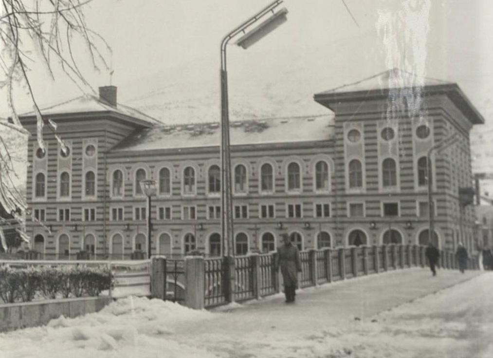 grad_u_ledenom_zagrljaju