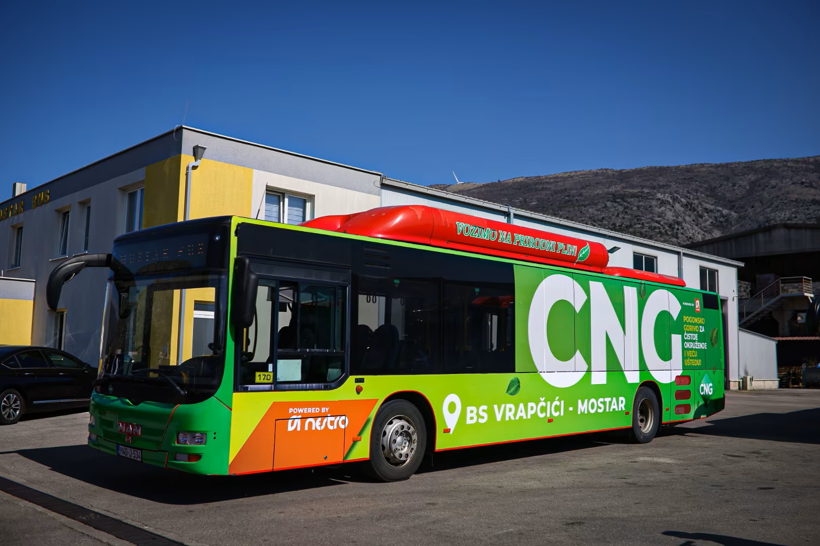NOVI BUS
